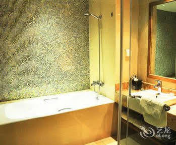 Heyi Hotel Hefei Changjiang Middle Road Eksteriør billede