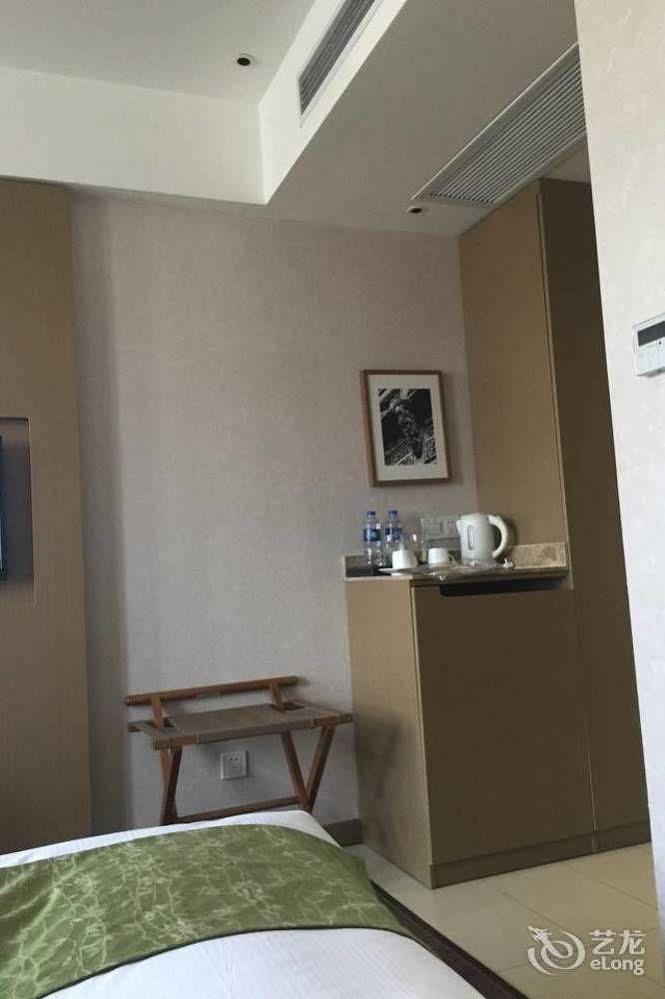 Heyi Hotel Hefei Changjiang Middle Road Eksteriør billede